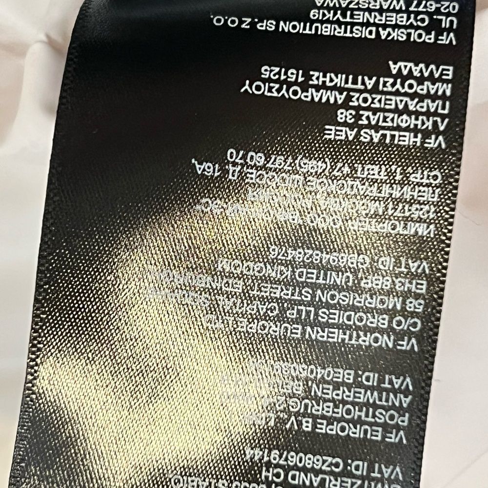 The North Face Women's Cream Puffer Jacket - Picture 15 of 15